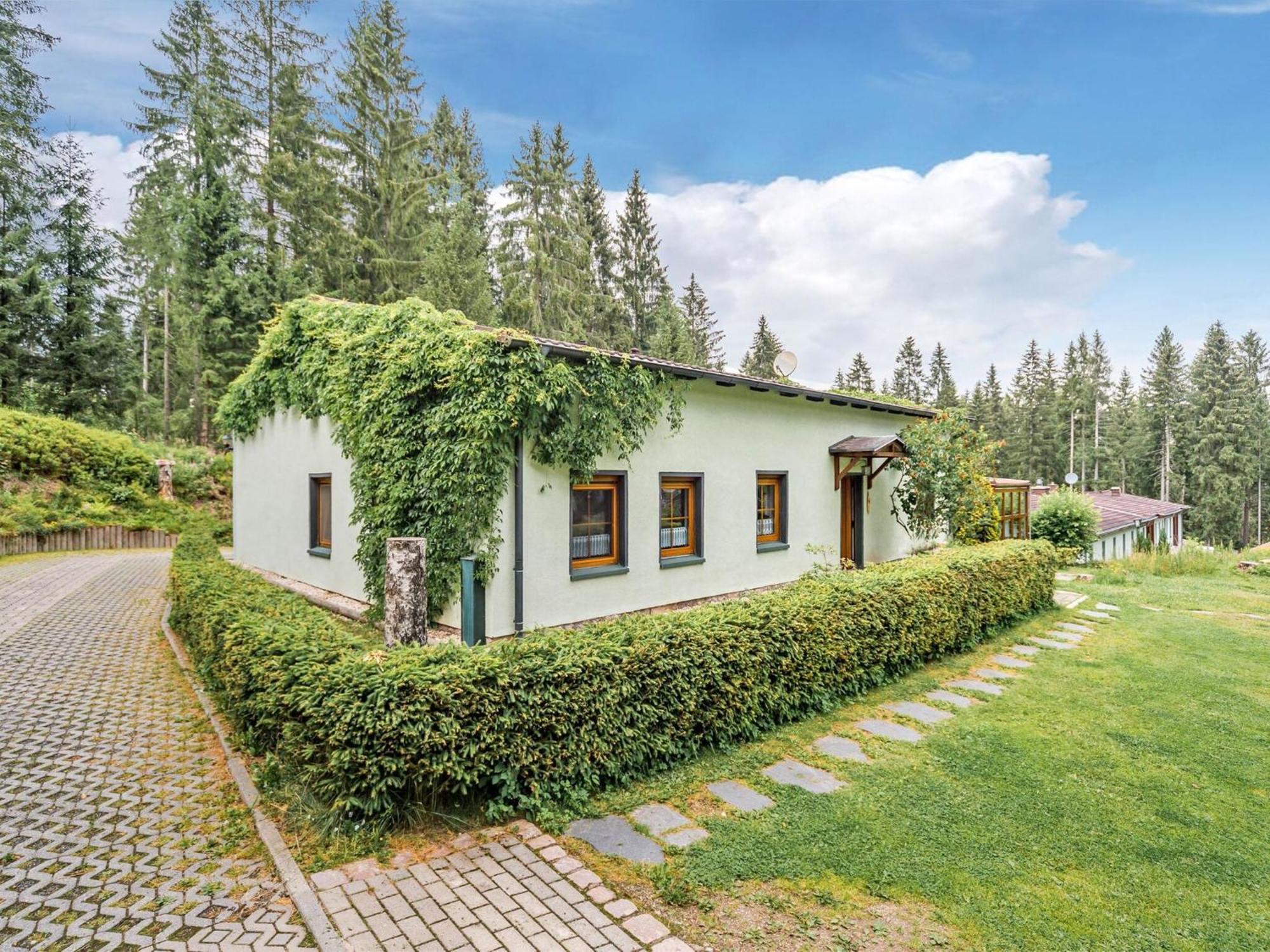 Holiday Home With Shared Pool In J Gersgr N Bad Reiboldsgrün Exteriör bild