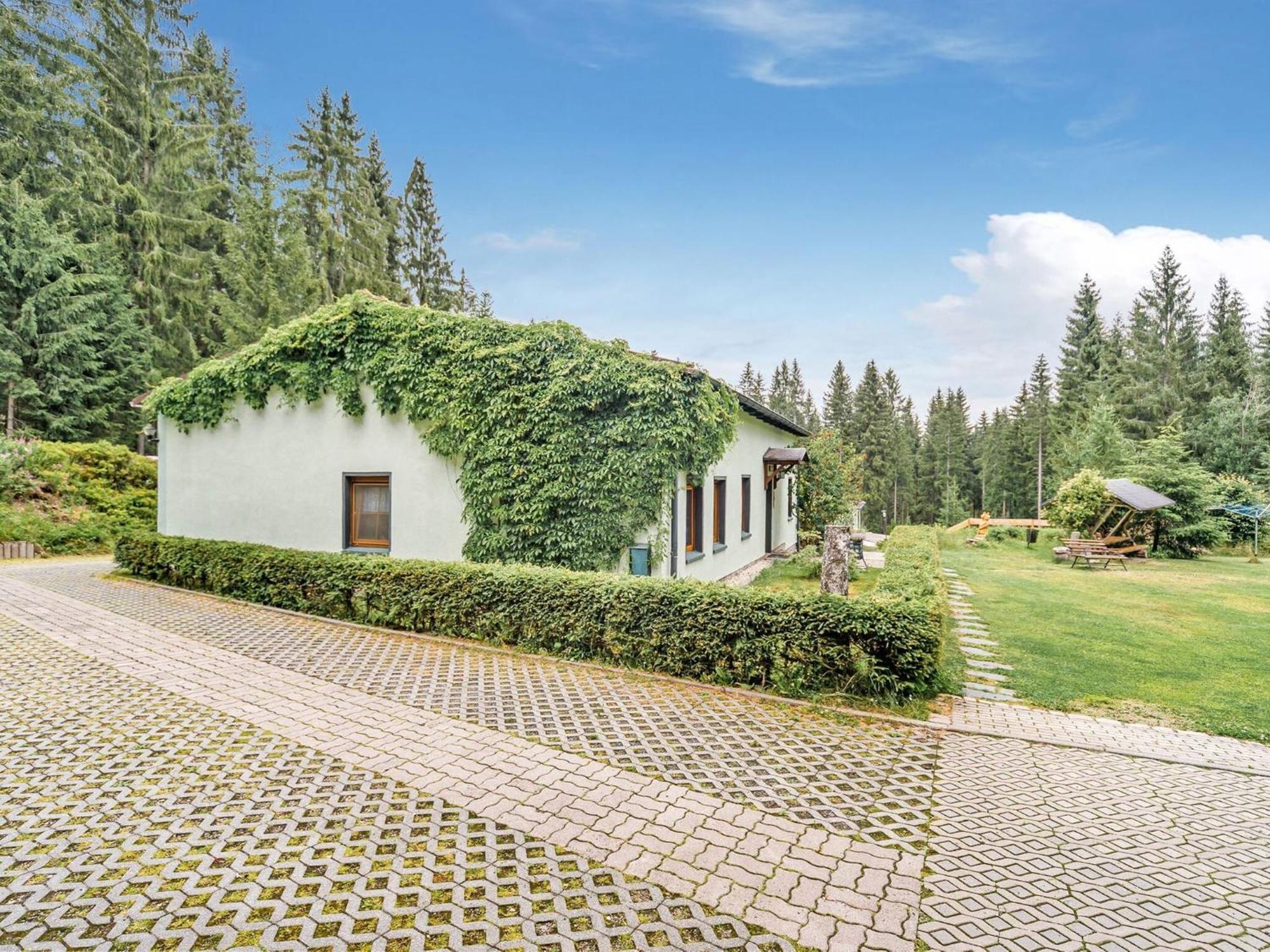 Holiday Home With Shared Pool In J Gersgr N Bad Reiboldsgrün Exteriör bild