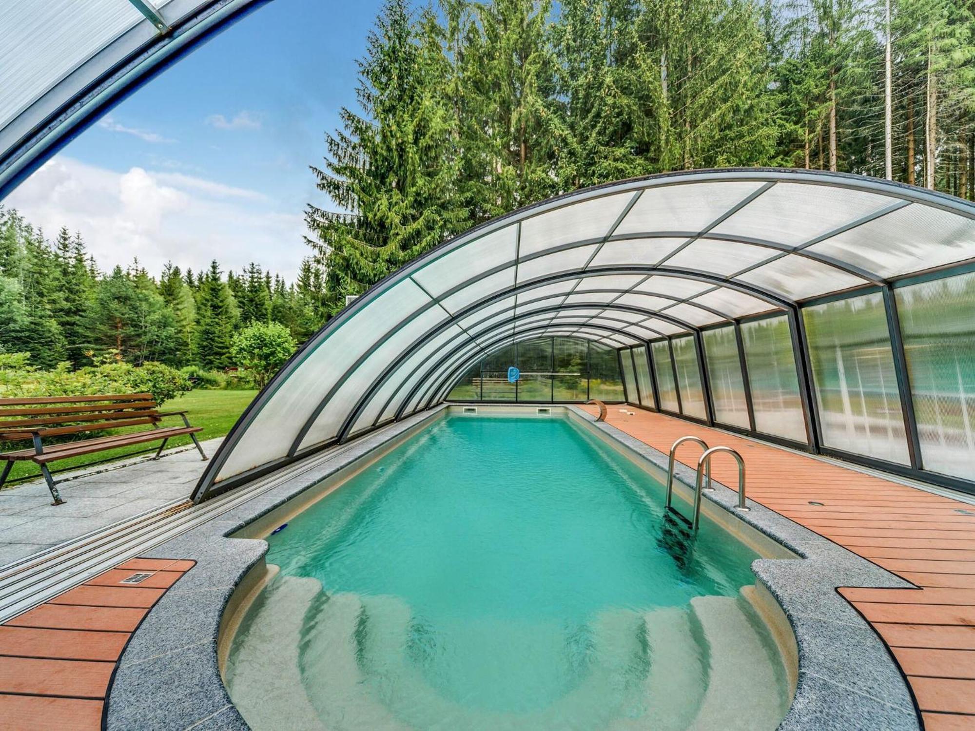 Holiday Home With Shared Pool In J Gersgr N Bad Reiboldsgrün Exteriör bild
