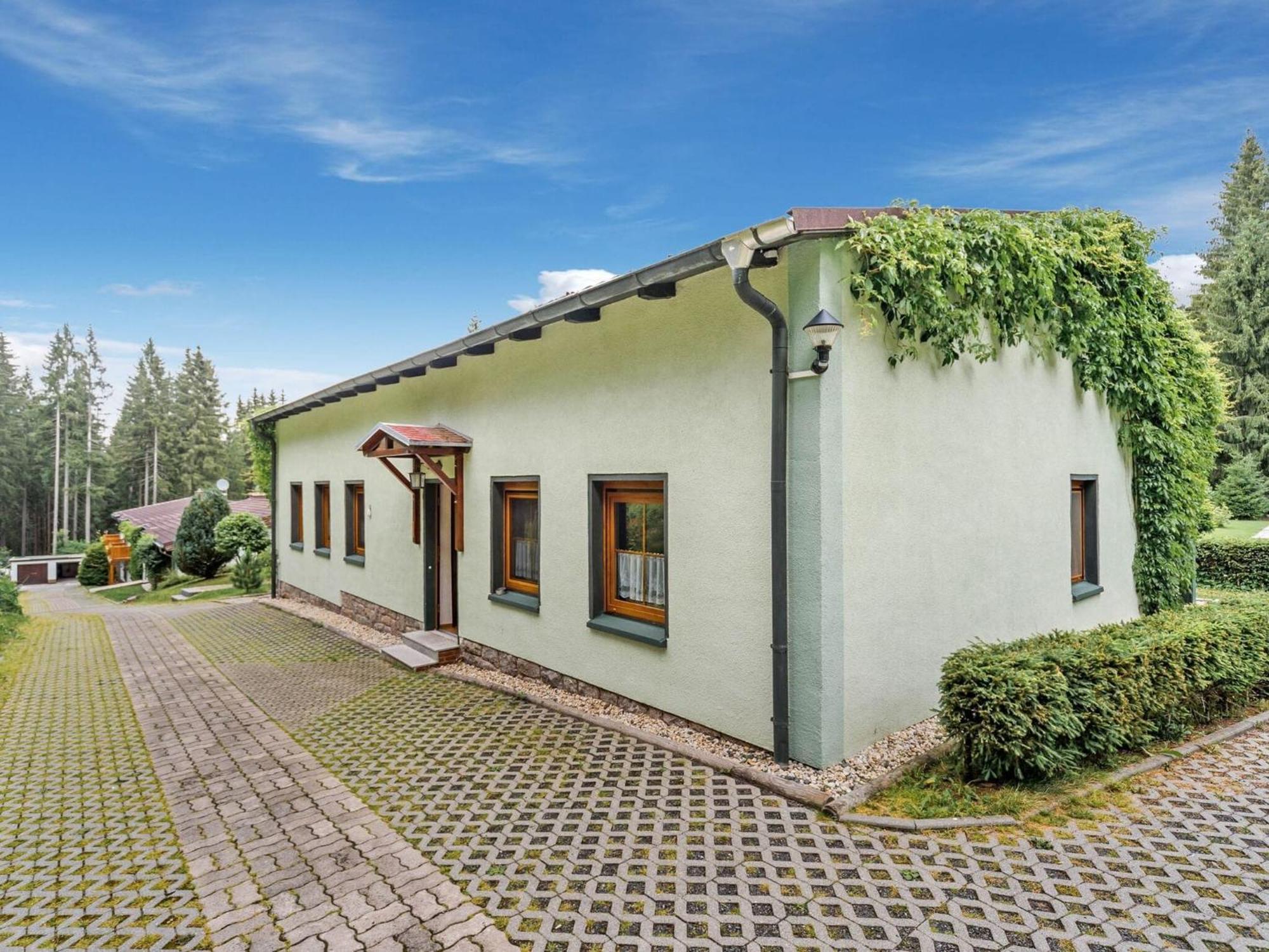 Holiday Home With Shared Pool In J Gersgr N Bad Reiboldsgrün Exteriör bild