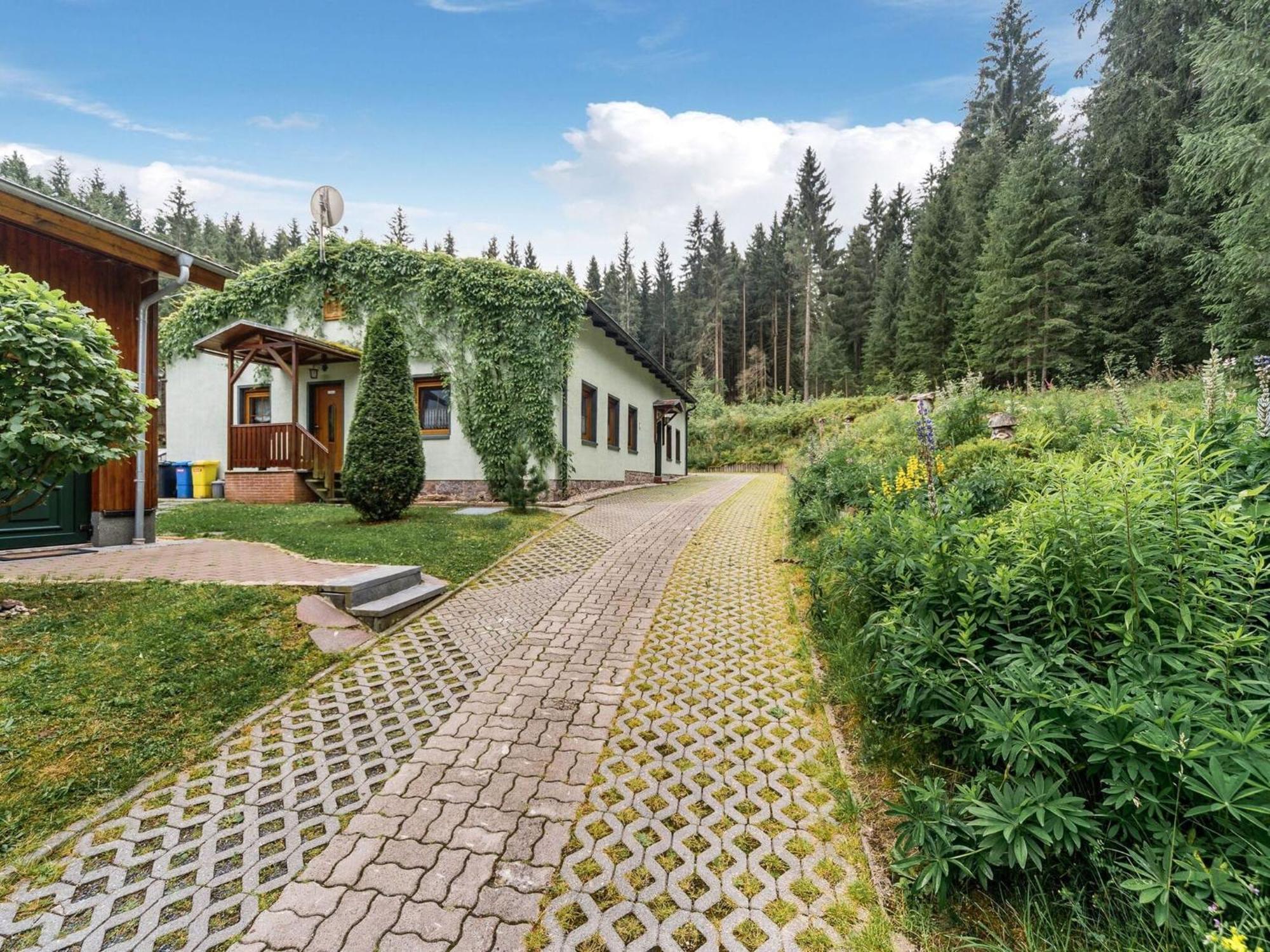 Holiday Home With Shared Pool In J Gersgr N Bad Reiboldsgrün Exteriör bild